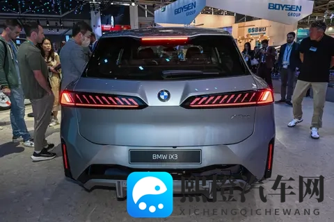 审美回归？宝马首款“大鼻子”上线，最大限度还原概念车！-1