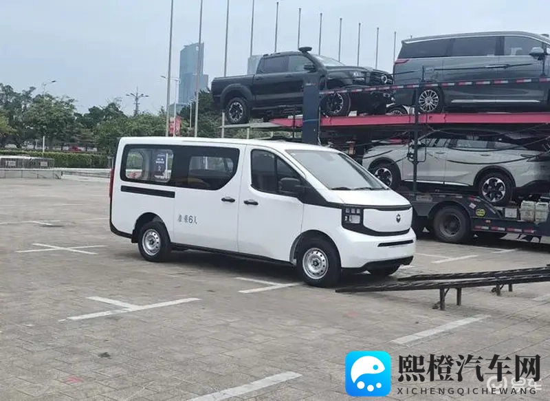 2025广州车展探馆:长安凯程V919荣耀版车展上市-1