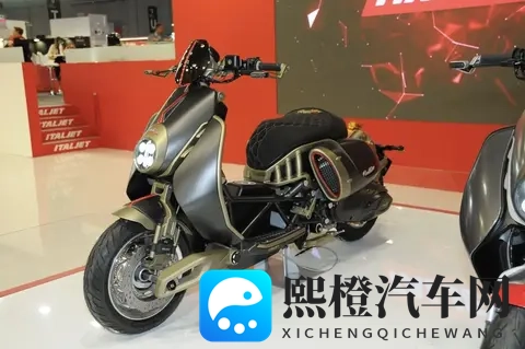 米兰车展丨意塔杰特Roadster 400发布，复古踏板的“变态”演绎-3