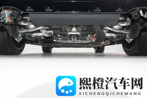 盘点3款豪华大六座：15-50万皆可选，还带魔毯空悬_激光雷达_投影-2