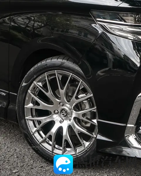 萝li 交:网络热议:探讨萝莉交往现象与话题-2