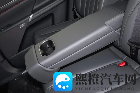 东风奕派eπ0082026款五座版,冰箱彩电+超级大五座,家用真香-3