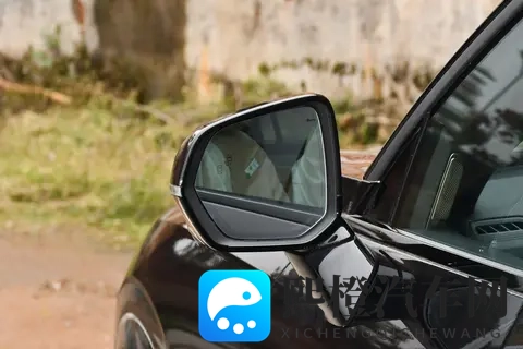 领克09四驱探索版：内外兼修，实力诠释豪华燃油SUV-2