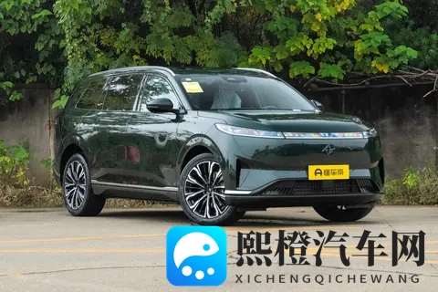 试驾2026款eπ008五座版,大空间家用SUV,配置实用-2