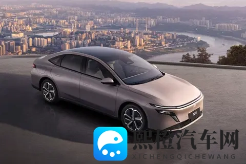 日产N6插混轿车内饰曝光:纯电跑150km 对标秦PLUS 11月13日预售-2