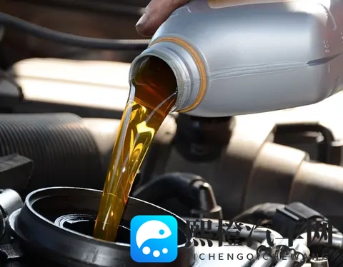 别瞎换机油!新手必记5个真相:避开3大伤车坑,每次保养省200+-3