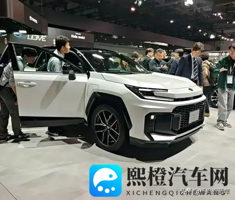 丰田RAV4降价至16万?混动四驱硬刚国产车-1