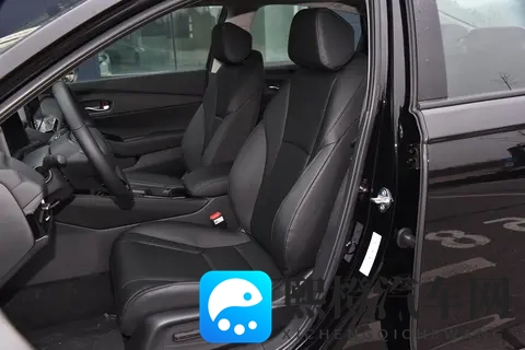 2025款英仕派典雅版,中型车性价比之王?-1