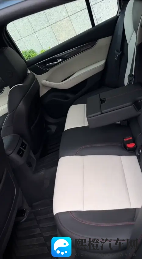 凯迪拉克CT4沉浸式试驾:后驱小钢炮的真实模样-1