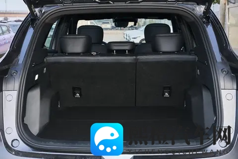 奇瑞第五代瑞虎8上市:双前脸设计,轴距2825mm,标配8155芯片-2